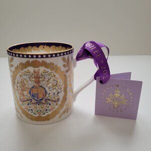 Collectors Item Queen Elizabeth II PLATINUM JUBILEE 2022 Fine China Mug - Rare